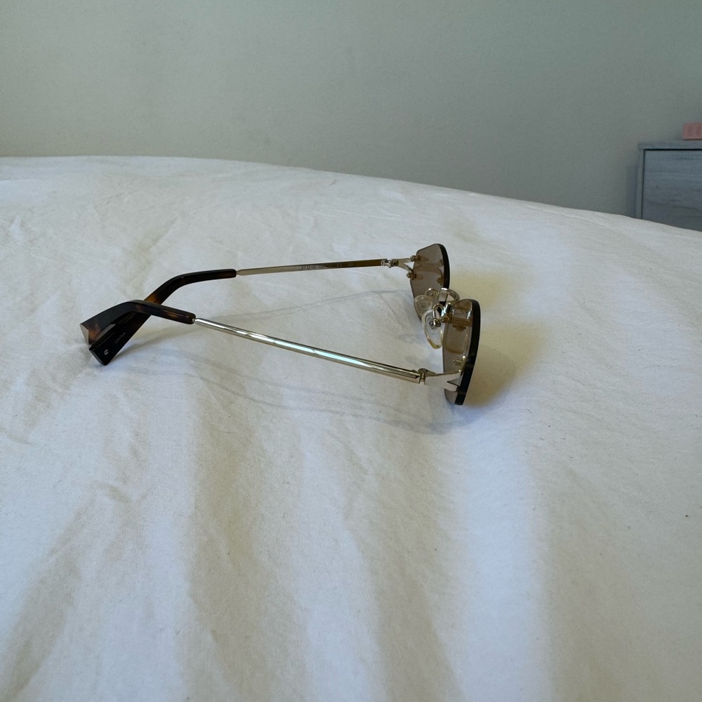 Kendall & Kylie Brown Sunglasses - Picture 2 of 3